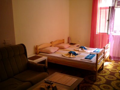 [Image00002.jpg]