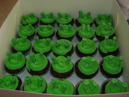 shrek cupcakes