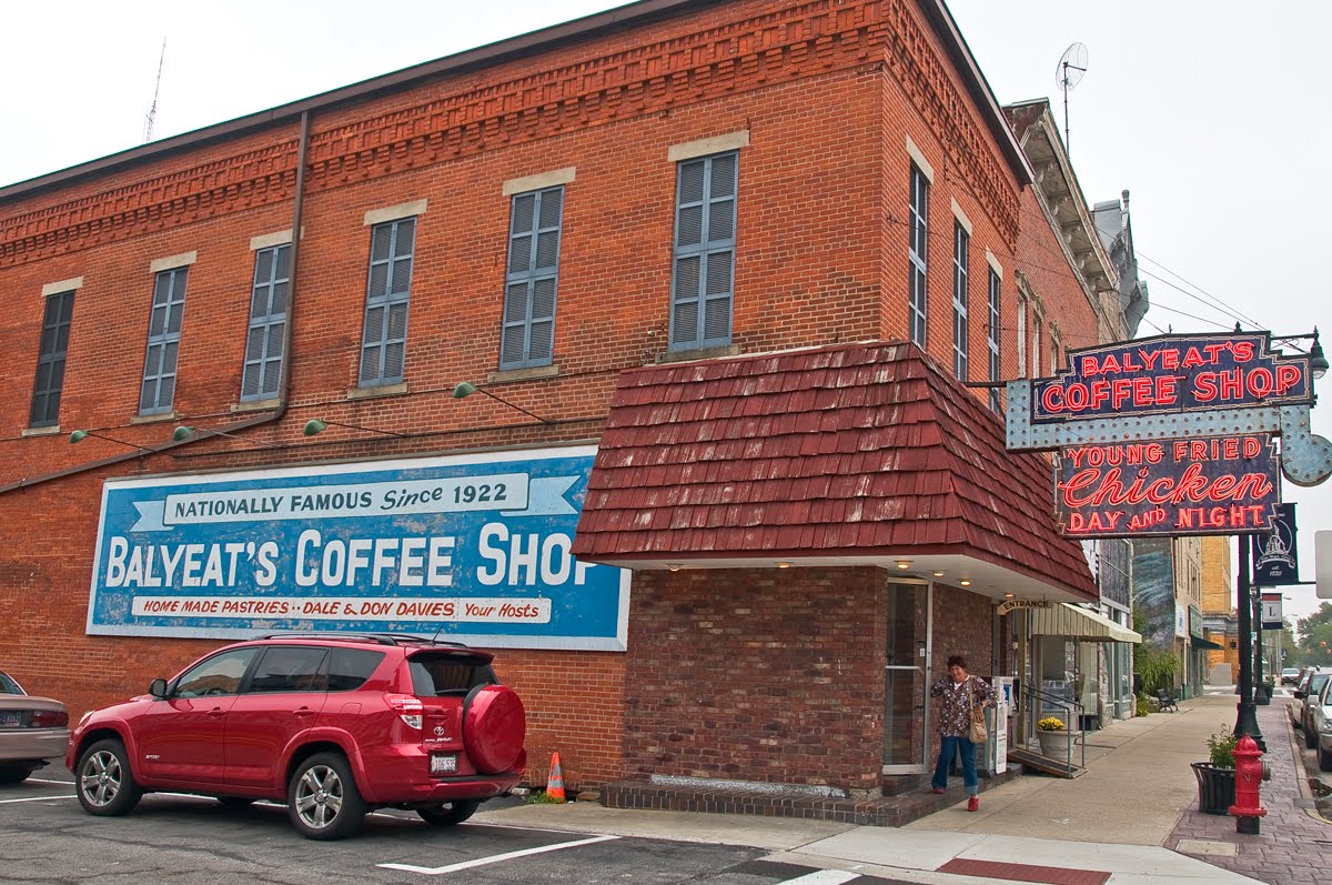 THE 17TH ANNUAL THANKSGIVING PHOTO SHOW 2010 November 2010