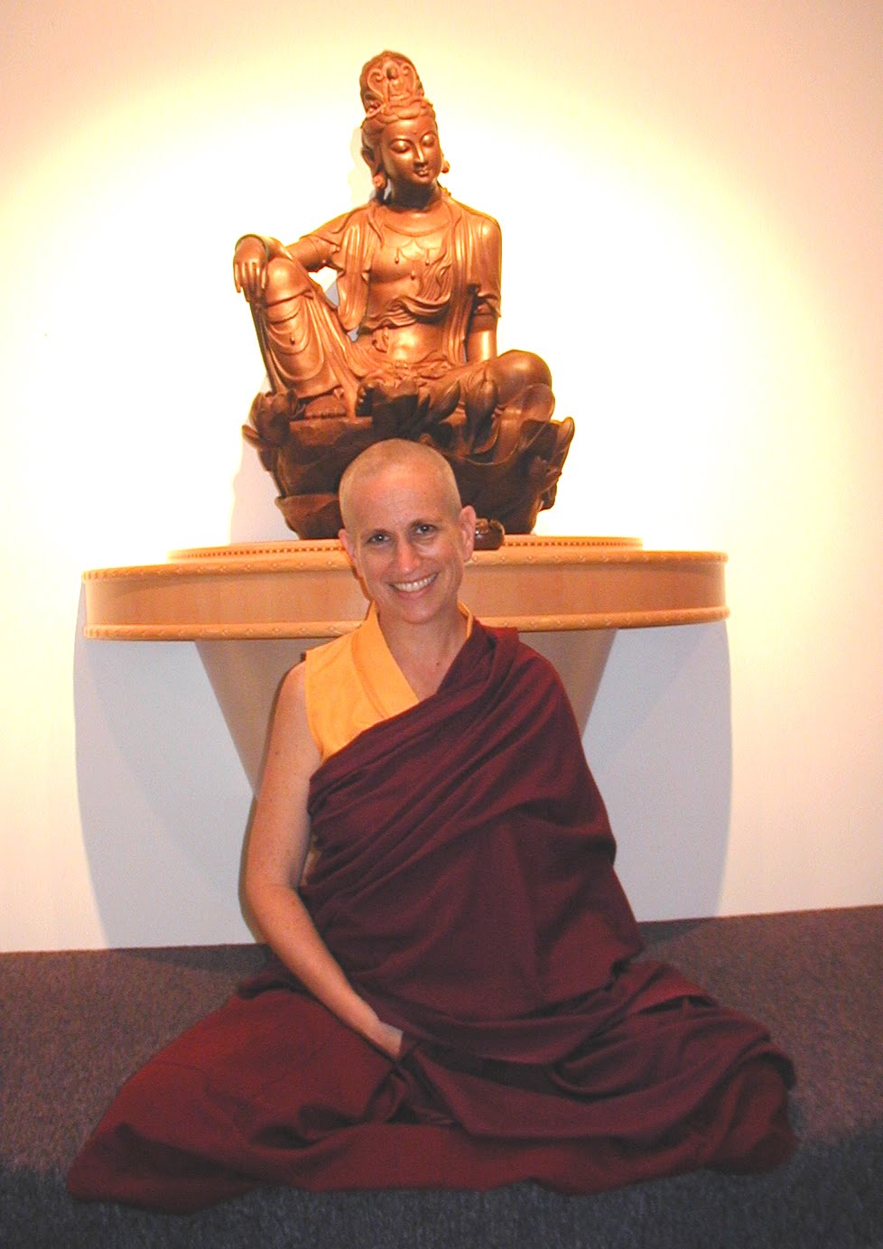 [Bhikshuni+Thubten+Chodron.JPG]