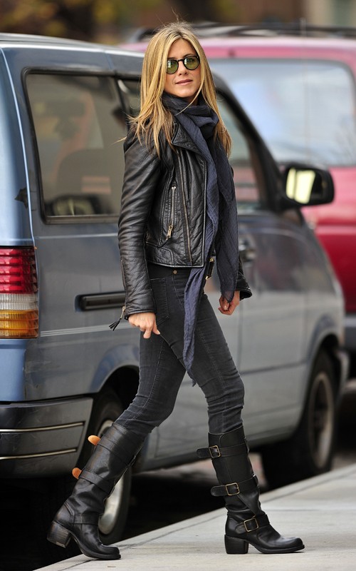 Hippie Shopaholic: Jennifer Aniston:Buckle Up Boots