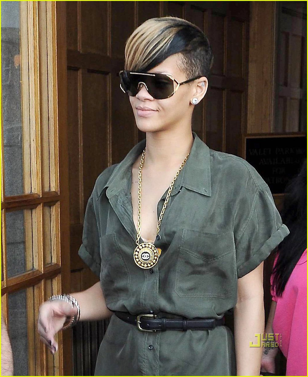 ♥ STYLISH TRICKS ♥ Olmus mu ama Rihanna