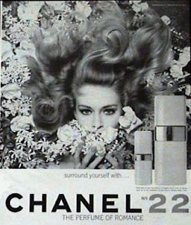 Perfume-Smellin' Things Perfume Blog: Perfume Review: Chanel No. 22