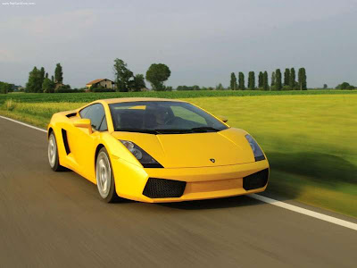 lamborghini gallardo in yello colour