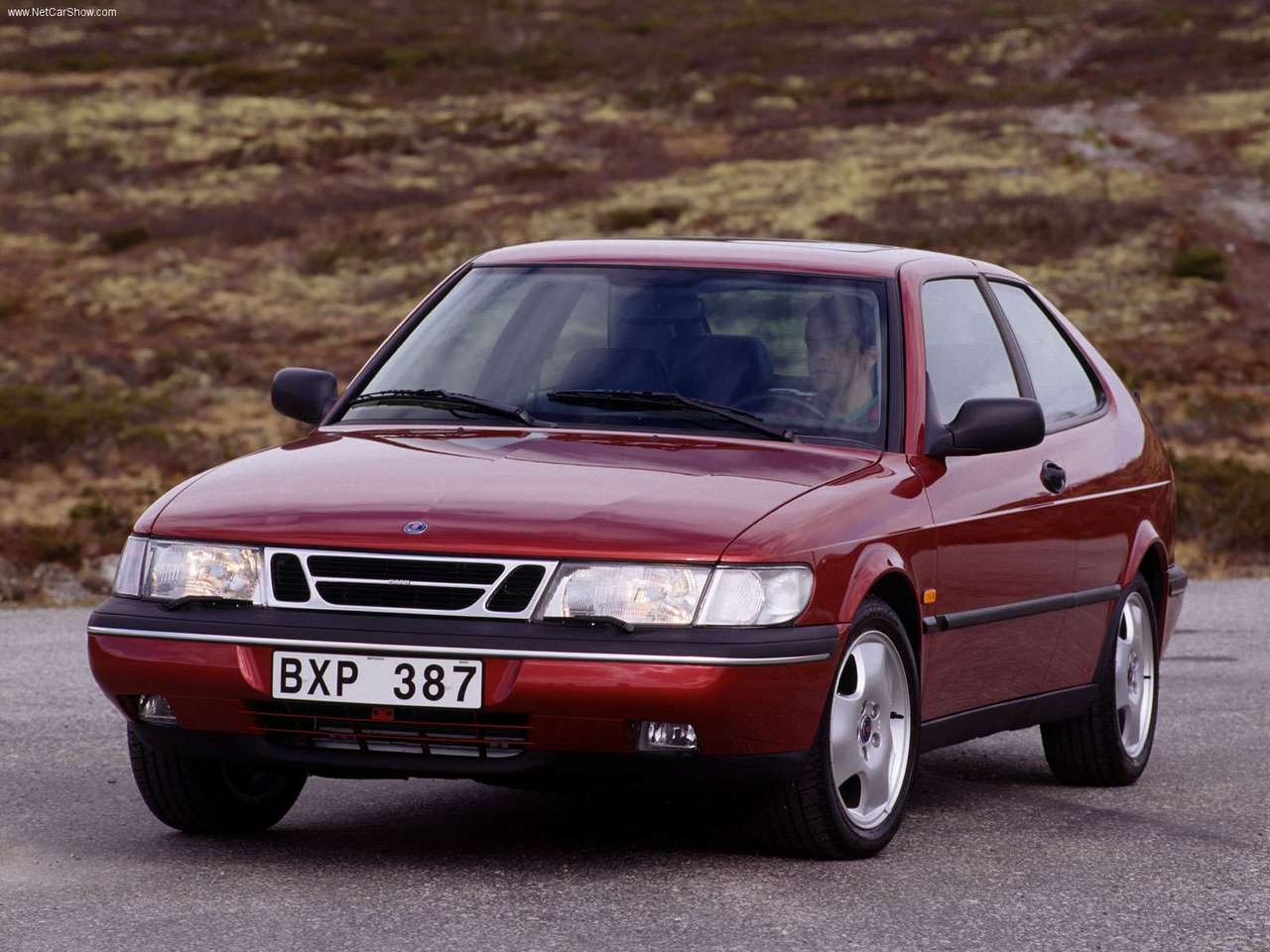 [Saab-900_Coupe_1997_1280x960_wallpaper_09.jpg]