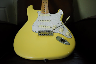 Cream Fender Strat