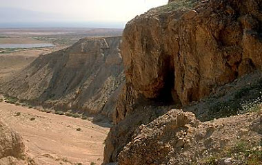 Cavernas do Mar Morto