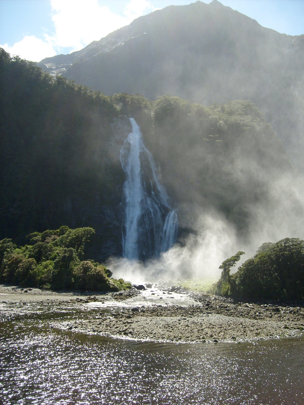 [S6300992.JPG]