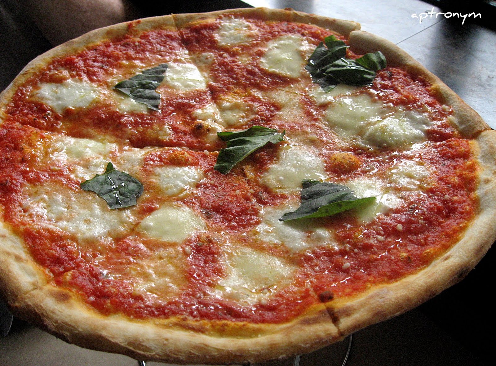 THE SYDNEY TARTS Pizza e Birra