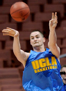Kevin Love practices his patented outlet passes