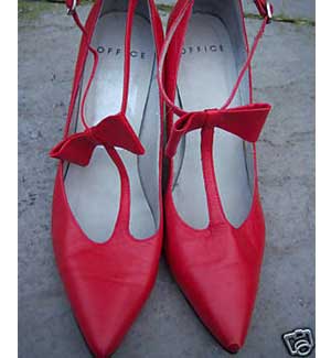 [red+shoes+3.JPG]