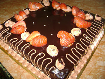 Strawberry Chocolate Cake