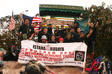 Puncak Gunung Tahan 2008