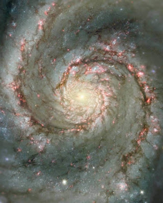 The Whirlpool Galaxy - 10 Galaksi Paling Indah Di Alam Semesta - Simbya