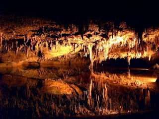 Danau Luray Caverns - 8 Danau Dibawah Tanah Yang Menakjubkan Di Dunia - Simbya