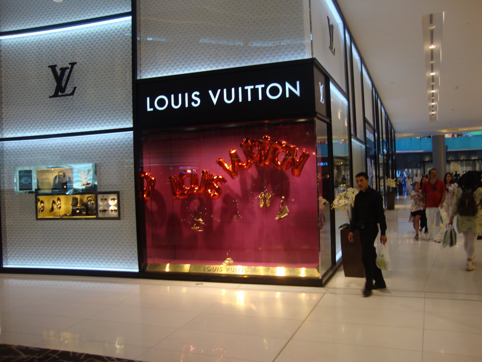 Dubai+mall+inside