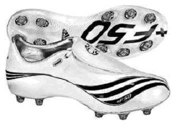 botas de futbol para jugar en tierra