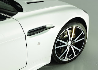 New Aston Martin V8 Vantage N420 2011,Sporting Prowess and Dynamic Cars.