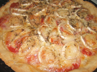 Tarta de tomates con queso de cabra (con masa casera)