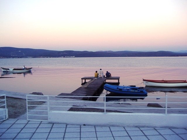 Taner Deniz Erbas Group Www Tanerdenizerbas Com Izmir Urlada Satilik Yazlik Satlik Yazlik Urla Essiz Bir Yapi Bu Guzel Yaliyi Alana Tekne Yanindabedava Evet Yanlis Duymadiniz Ev Alana Tekne Bedavaa