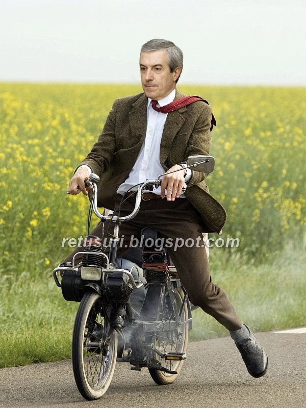 [tariceanu_moto.jpg]
