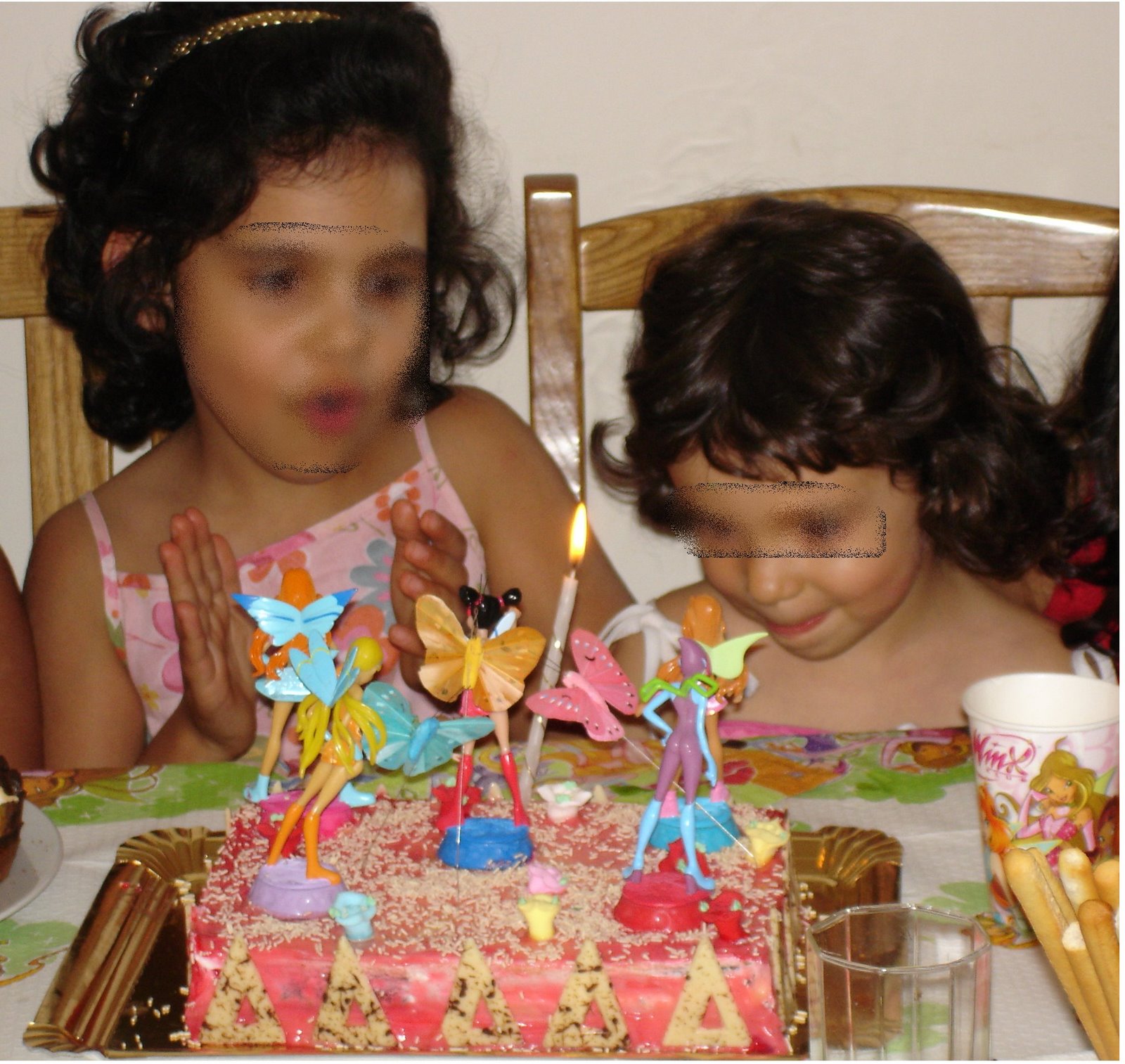 [aniversário2.jpg]