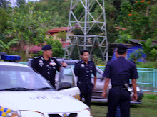 ACP Jamaludin Melawat Tapak Tanah Runtuh Di Kampung Lereng Bukit, Miri Pada 30.01.2009.