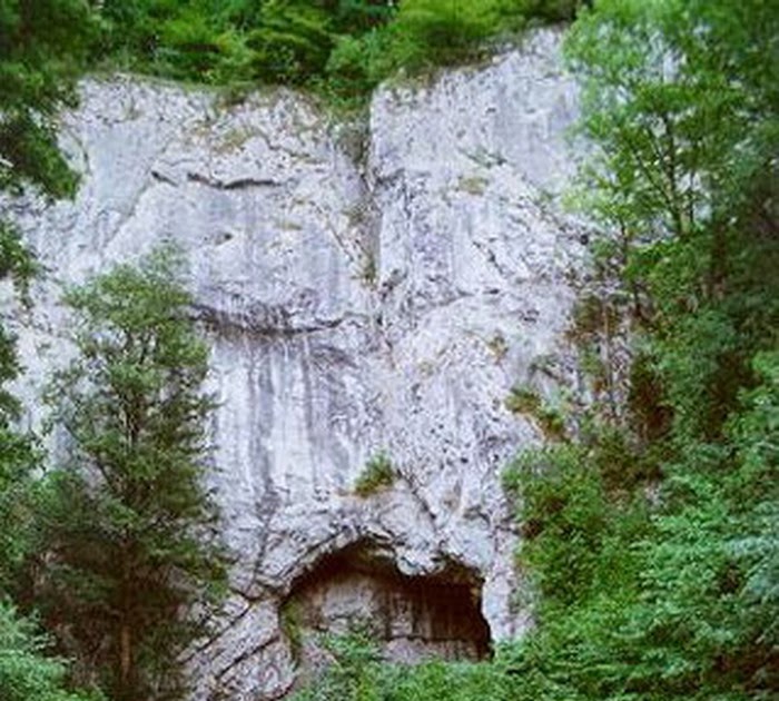 TAUROFAGO LA CUEVA DEL TORO (Leyendas taurinas)