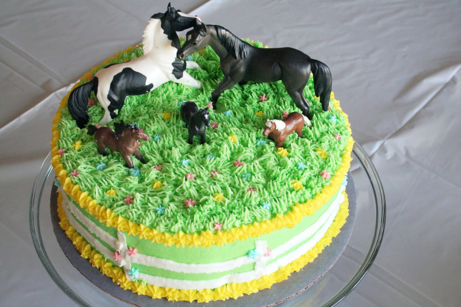[horse+cake.jpg]