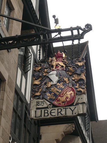 [2+willie+chen+3.jpg]