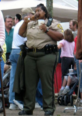 fat_cops_01.jpg