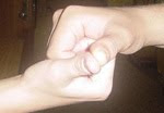 GD gang sign