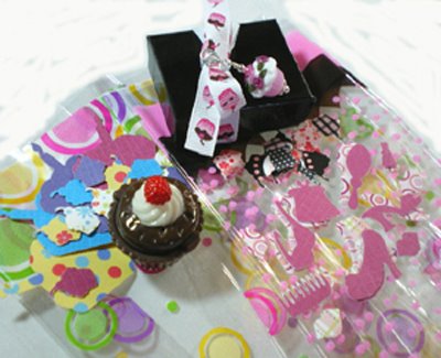 [Cupcake+Giveaway+#1084+400.jpg]