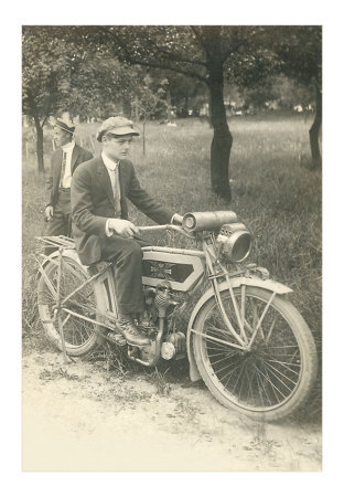 [CY-00056-D~Black-and-White-Photo-of-Man-on-Vintage-Motorcycle-Posters.jpg]