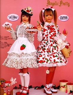 http://2.bp.blogspot.com/_mpytFBk3Hrg/St6fzCL1R5I/AAAAAAAAAbA/EgvVM-7bQN8/s320/Fruit+lolita.jpg