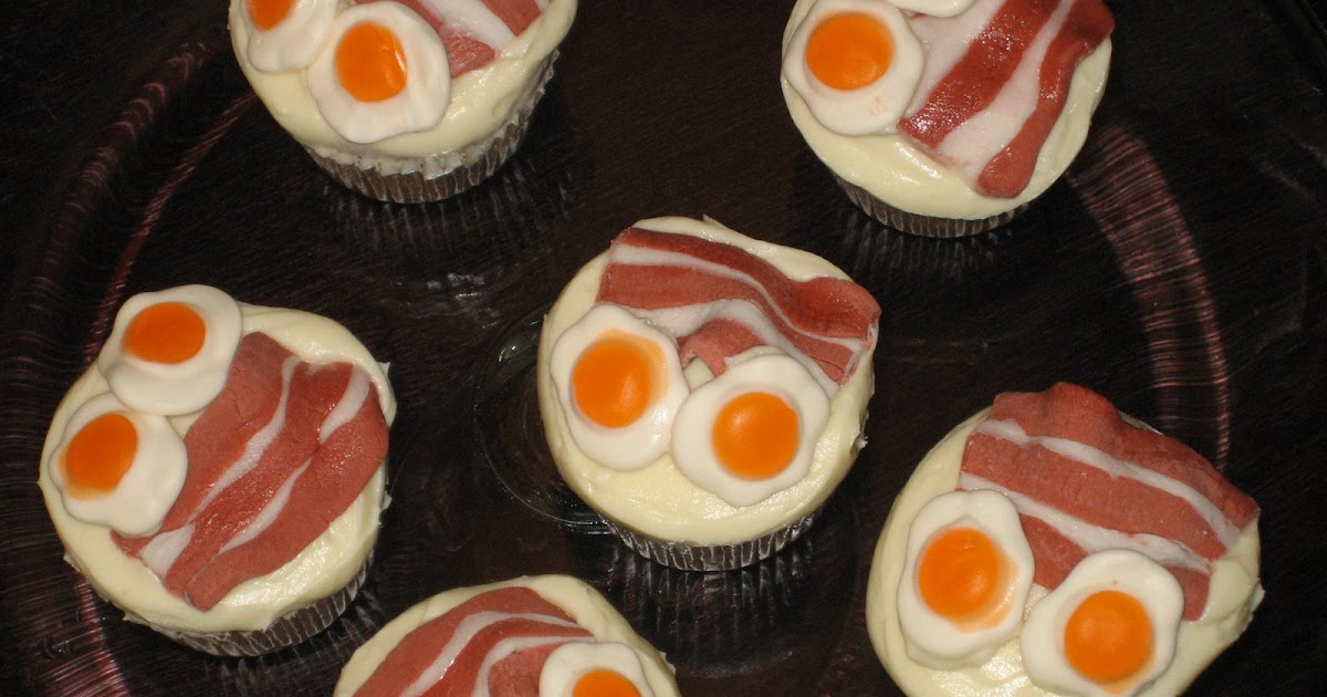 Bacon and egg breakfast cupcakes