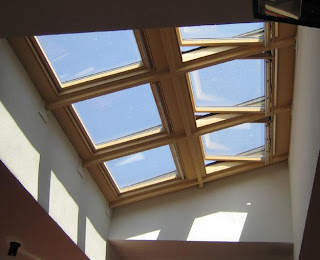 Lloes Suministros Al Profesional S.L.: Ventanas de techo y claraboyas.