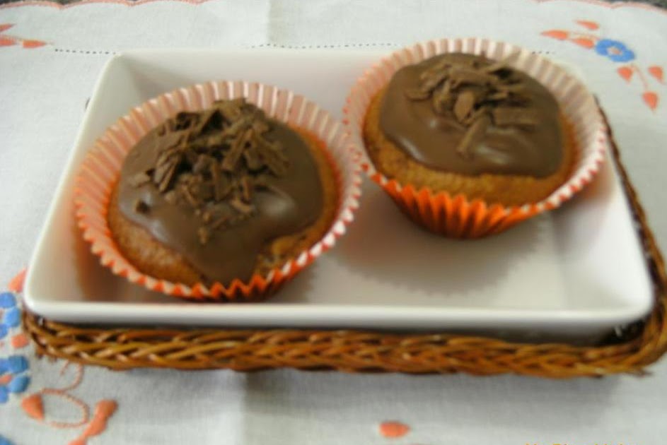 Muffins de Banana com Chocolate Na Biroskinha