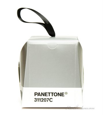 [pantone_cake.jpg]