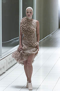 [mcqueen+spring+2001.jpg]