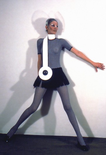 [pierre-cardin1968.jpg]