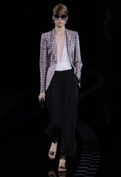 [armani01-240x350.jpg]