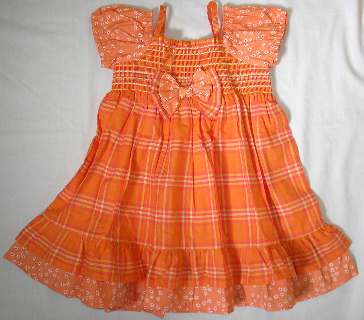[P1010100+Offin+orange+2.JPG]
