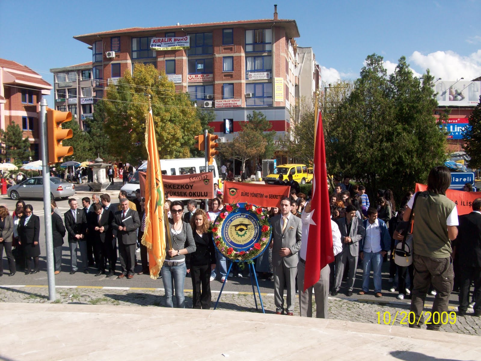 [100_1957.JPG]