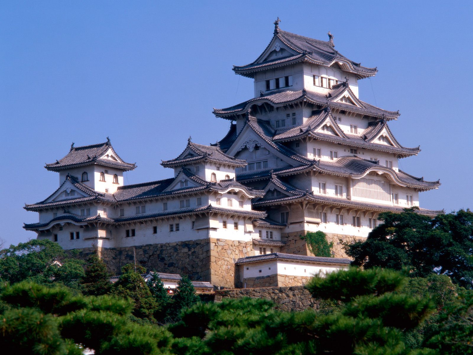 http://2.bp.blogspot.com/_n0mZ5Qg896s/TSPcdzHFglI/AAAAAAAAACo/xTDJbXAOARg/s1600/Himeji+Castle.jpg