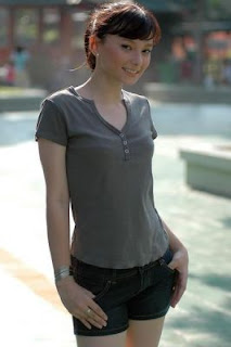 asmirandah-zantman, foto, artis, indonesia, tak bugil, tak telanjang, sexy, cewek,