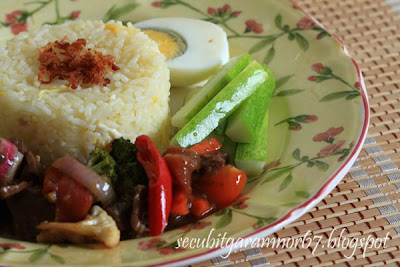Secubit Garam Daging Goreng Bersayur