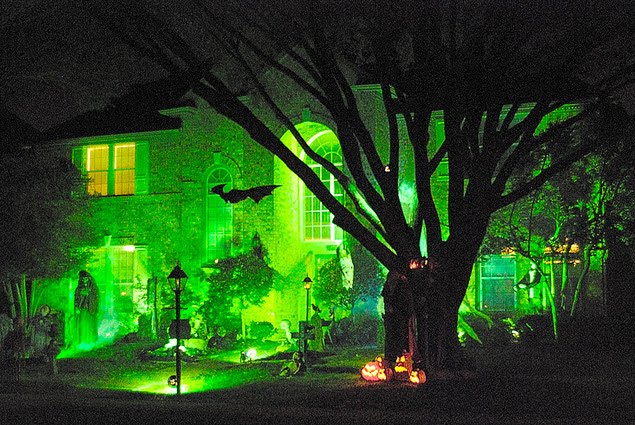 Hot Fresh Pics Cool Halloween Houses