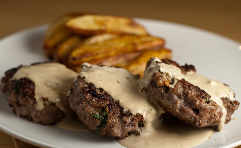 Freestyle Cookery Recipe Blue Cheese and Coriander Beef Burgers