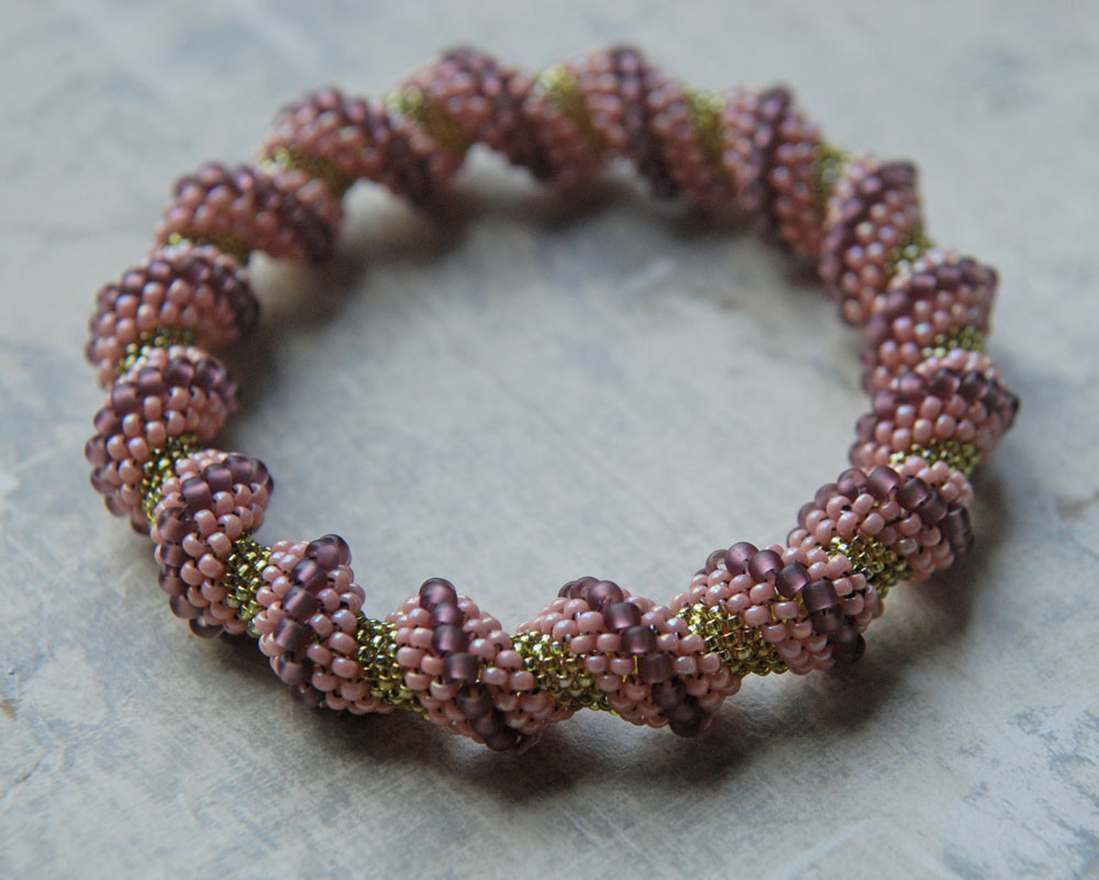 different size beads.